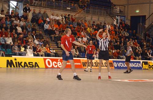 031102_3694.jpg 36429 byte