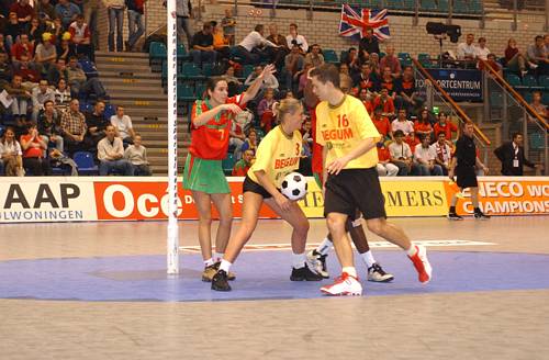 031102_3900.jpg 38159 byte