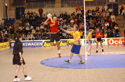 031104_4009.jpg 36797 byte