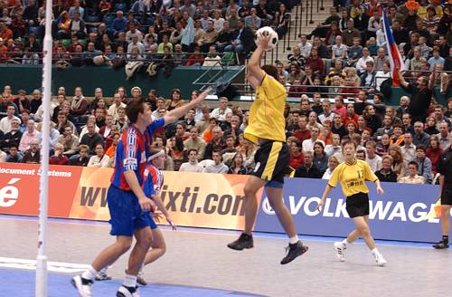 031109_5645.jpg 43388 byte