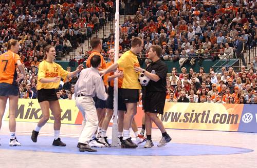 031109_5727.jpg 46487 byte