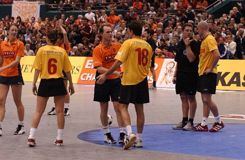 031109_5774.jpg 37079 byte