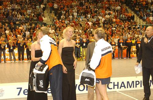 031109_5837.jpg 43016 byte